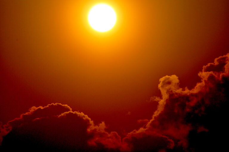 Noon-sun